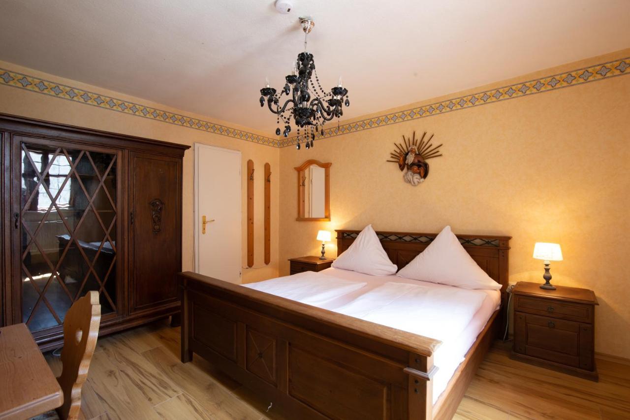 Schlosshotel Harburg Exterior foto